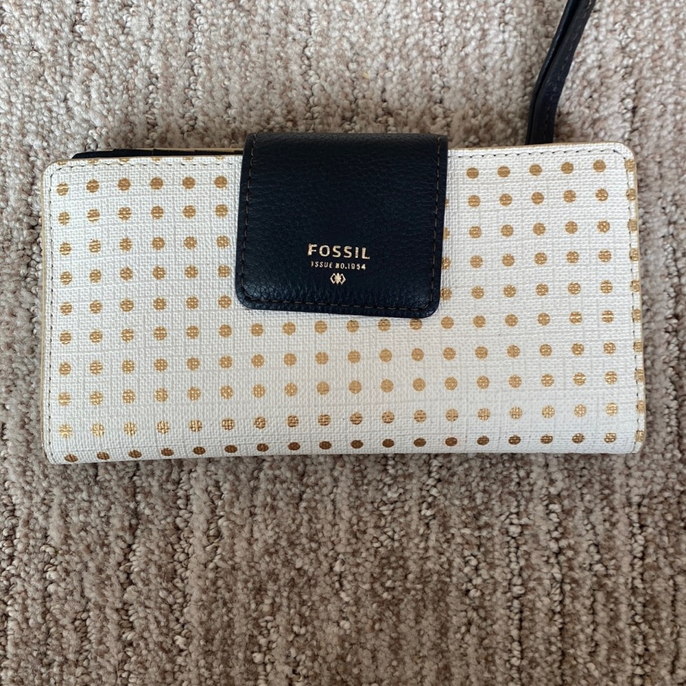 Fossil wallet